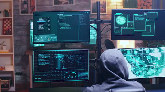 网络恐怖分子使用超级计算机视频的预览图
