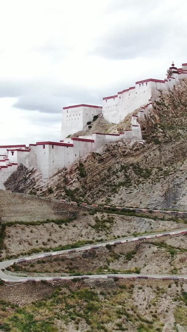 江孜古堡西藏日喀则地区江孜县旅游景点江孜古堡视频的预览图