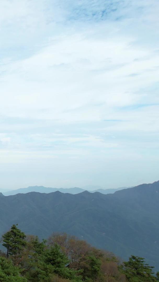 航拍5A南阳白云山鸡角曼景观区标志景点玉皇阁视频视频的预览图