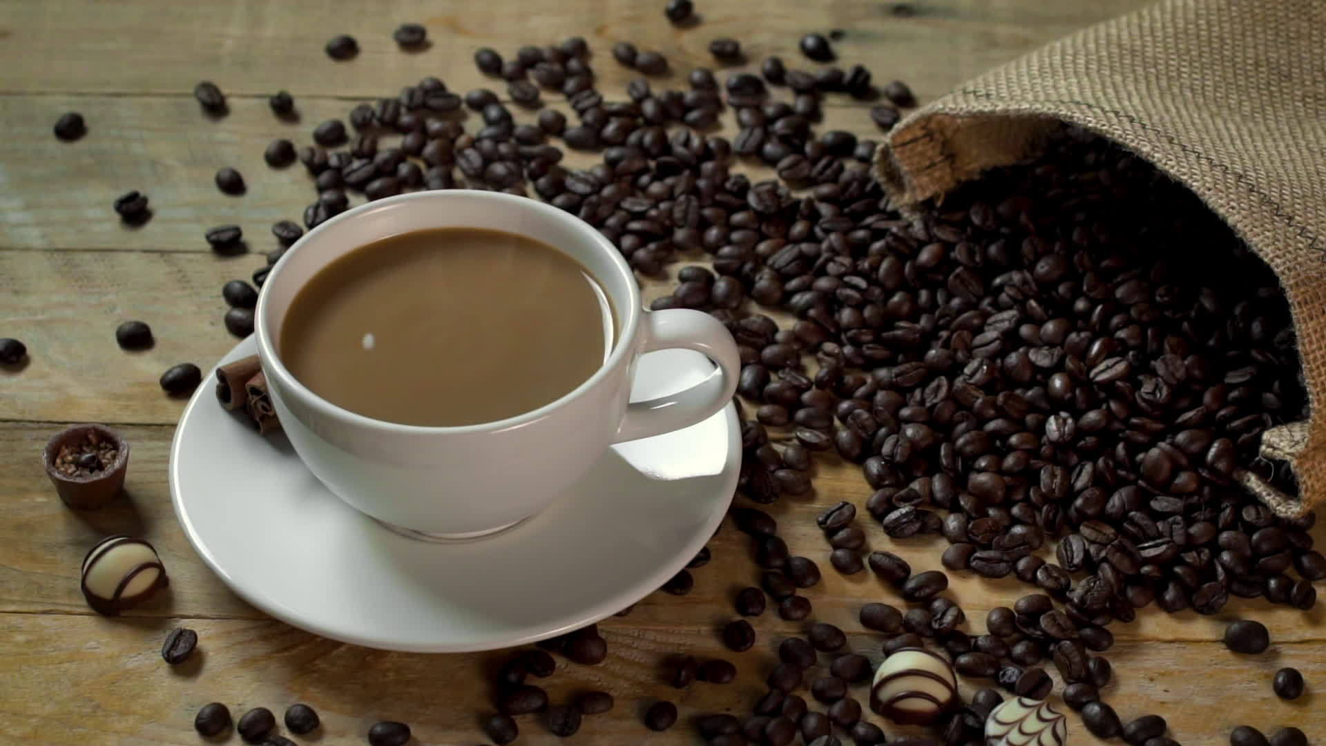 咖啡杯中的咖啡视频的预览图