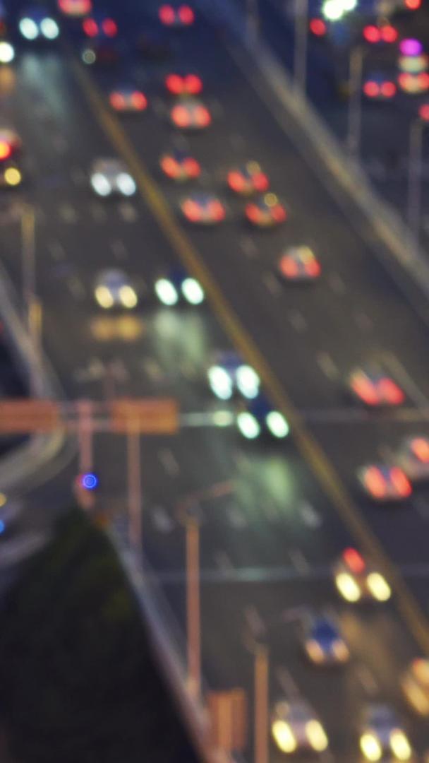 航拍城市交通立交桥道路夜景汽车灯光车流素材视频的预览图