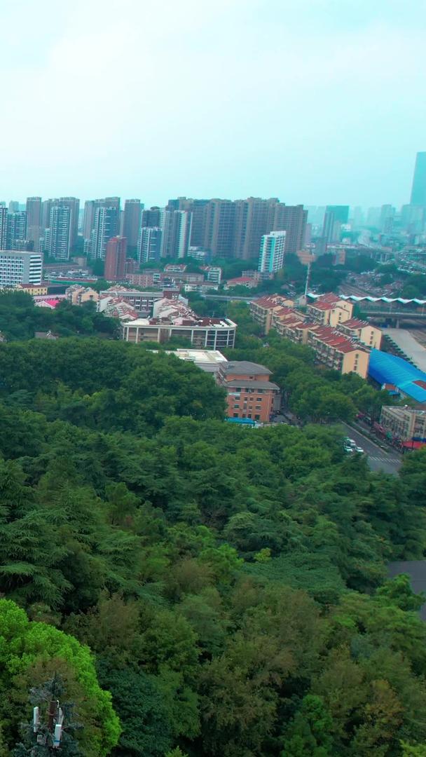 南京4A景区雨花台烈士陵园视频的预览图