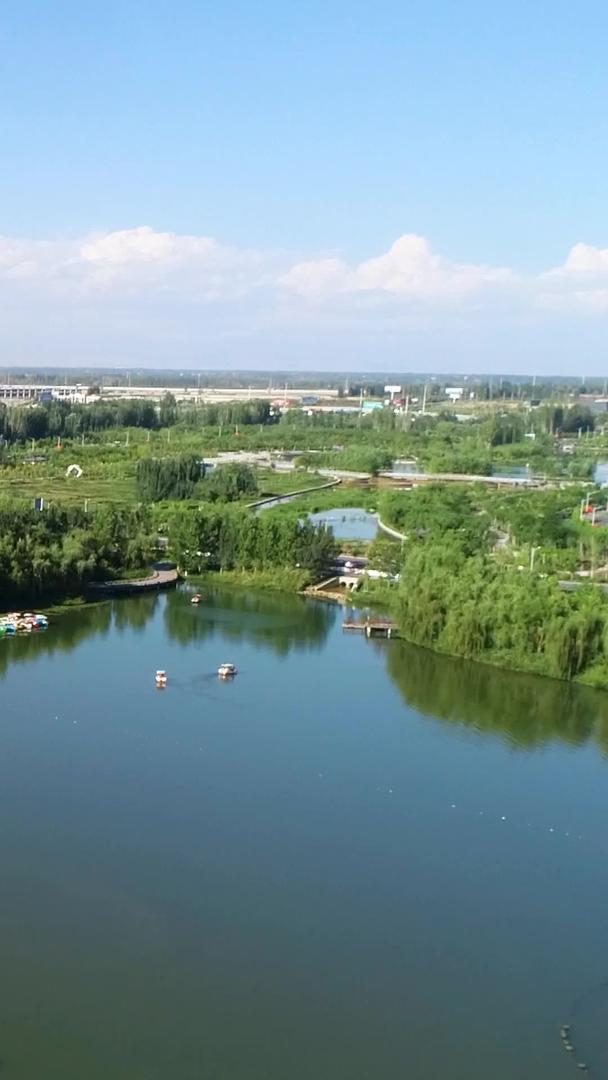 新疆阿克苏游乐场航拍视频的预览图