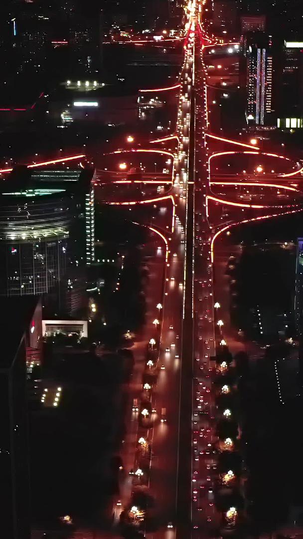 成都天府立交夜景航拍视频的预览图