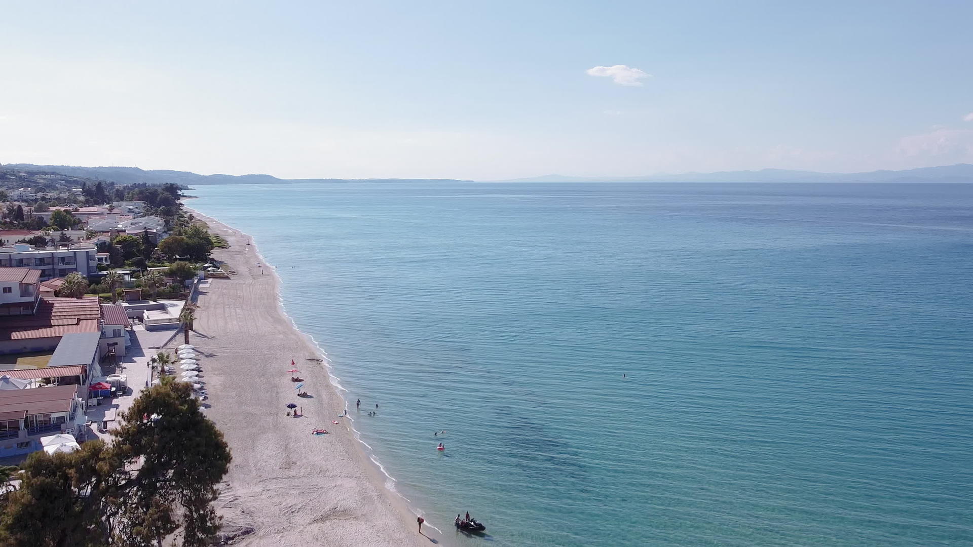 哈哈尔基迪基希腊沿海村庄视频的预览图