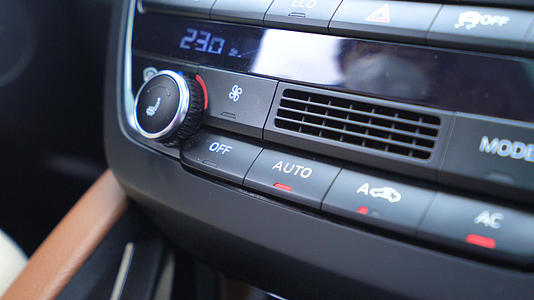 汽车空调系统全自动视频的预览图