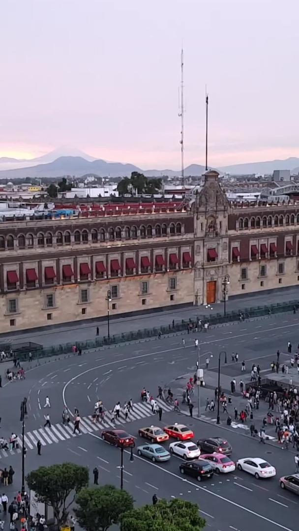 智利广场晚霞航拍视频的预览图
