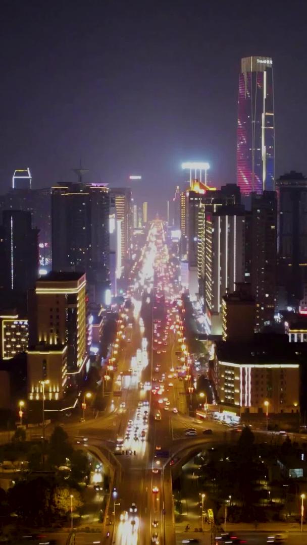 长沙五一航拍大道夜间交通移动延时摄影视频的预览图