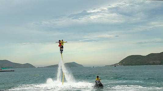 水上飞人极限运动合集4K视频的预览图