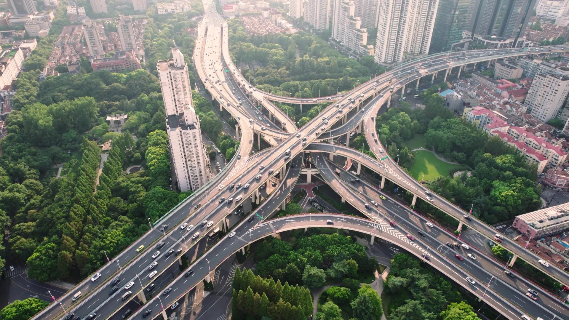 上海延安高架日落航拍风景视频的预览图