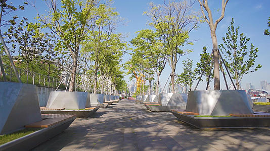 城市公园空境视频视频的预览图