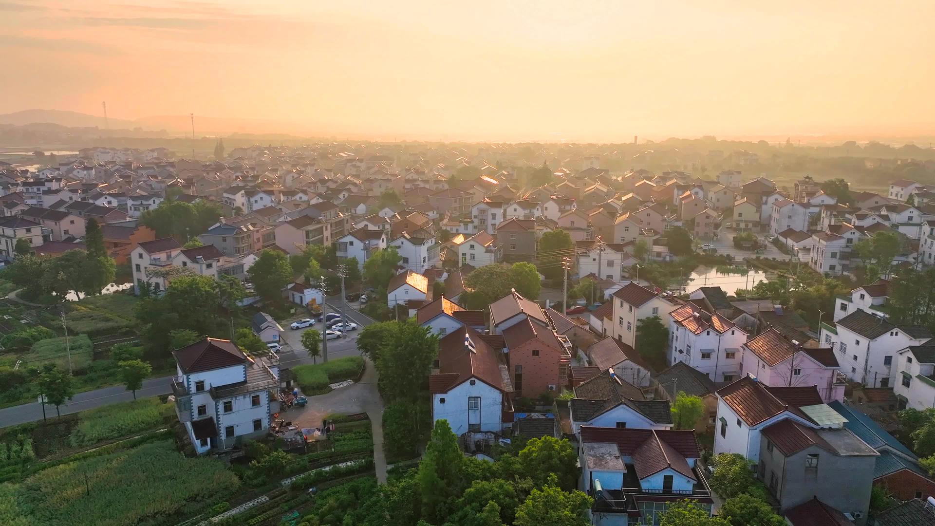 4K航拍农村小房子美丽乡村小房子小康社会脱贫攻坚视频的预览图