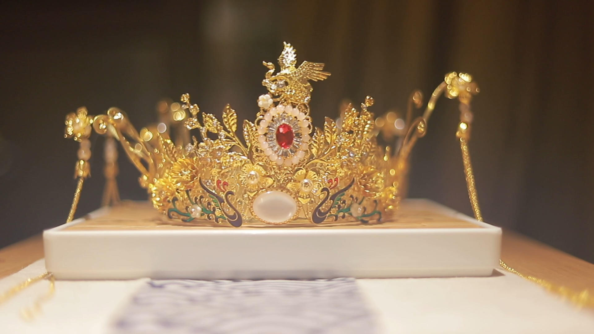 中式婚礼皇冠视频的预览图