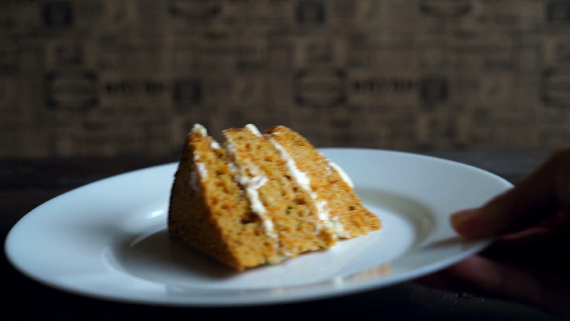 自制蛋糕片甜派香草奶油馅饼片视频的预览图