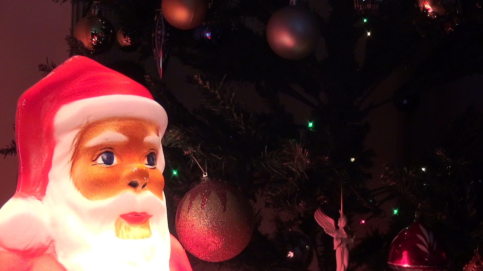 圣天合唱团圣诞装饰视频的预览图
