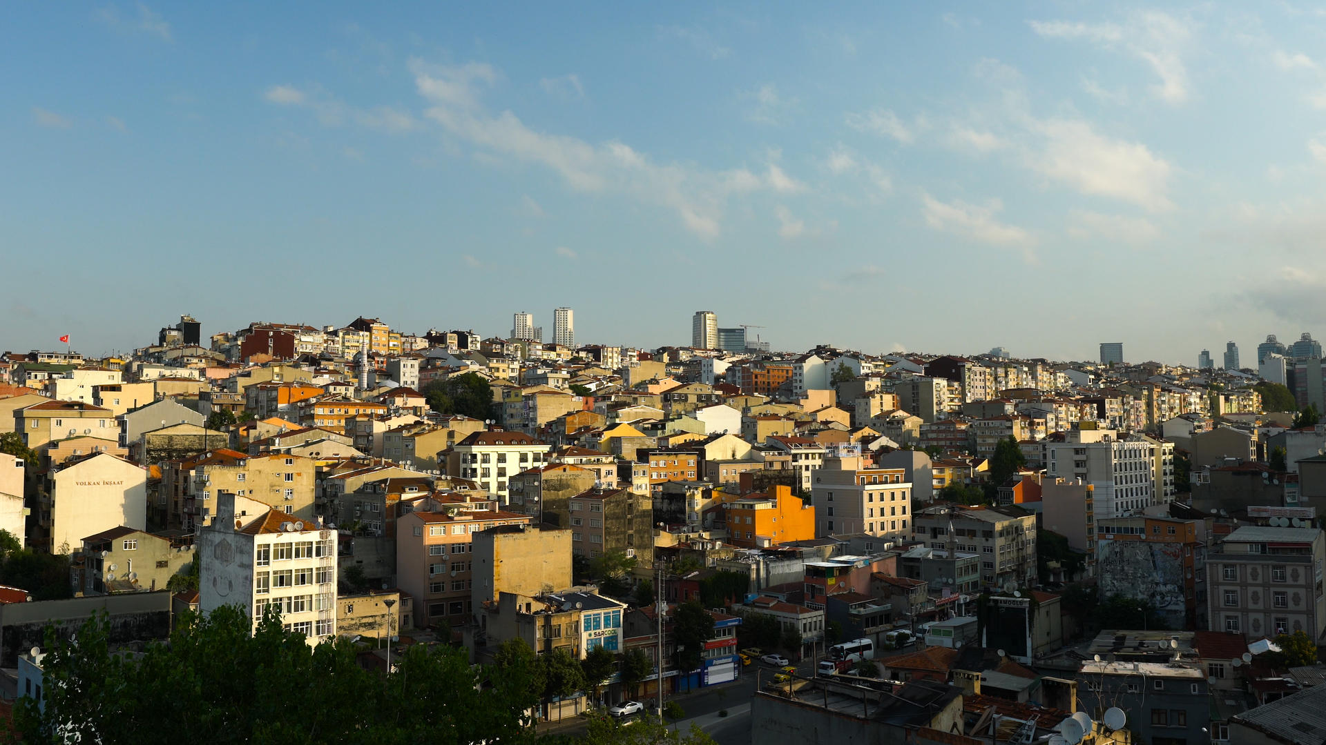 土耳其伊斯坦布尔老城区居民区延时4K视频的预览图