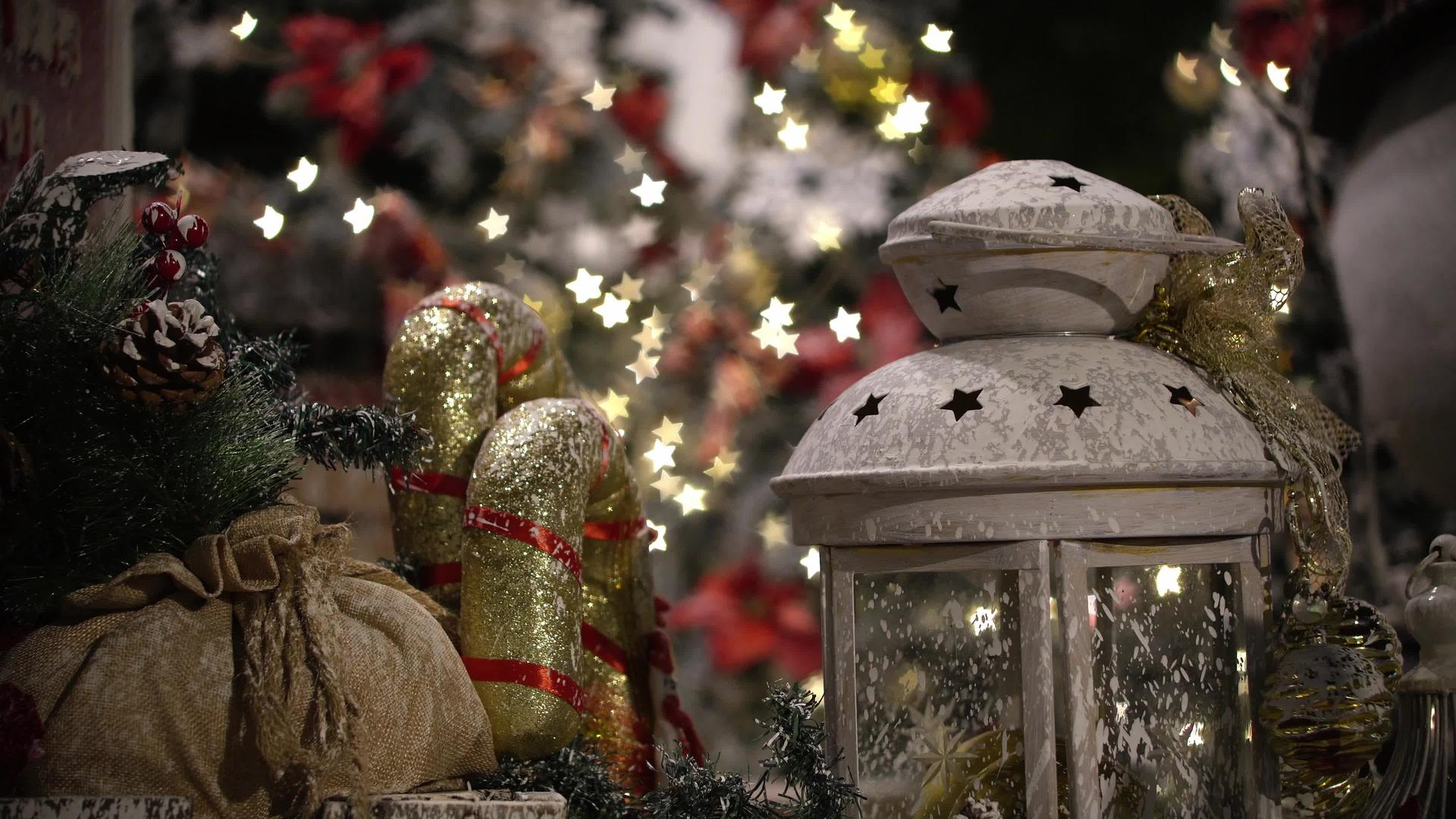 夜间圣诞装饰视频的预览图