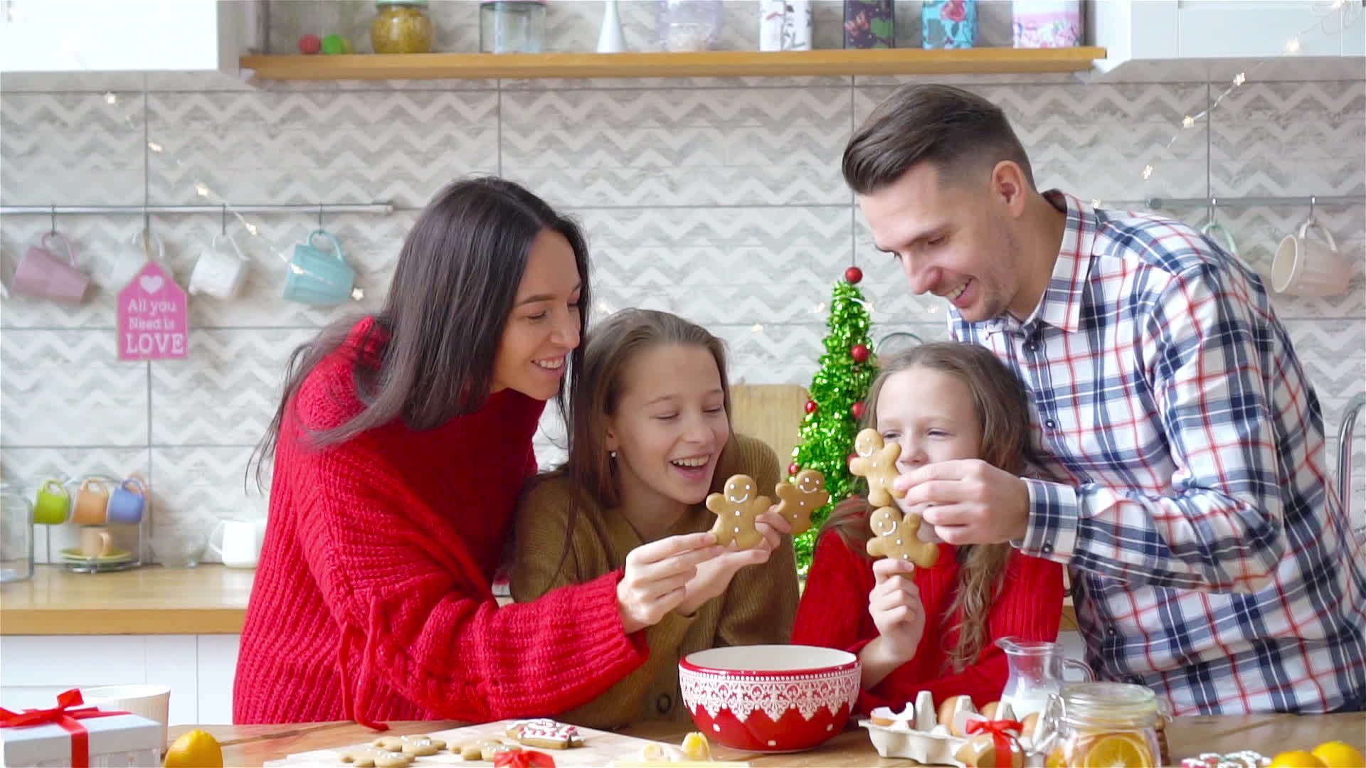 圣诞快乐家庭烤饼视频的预览图