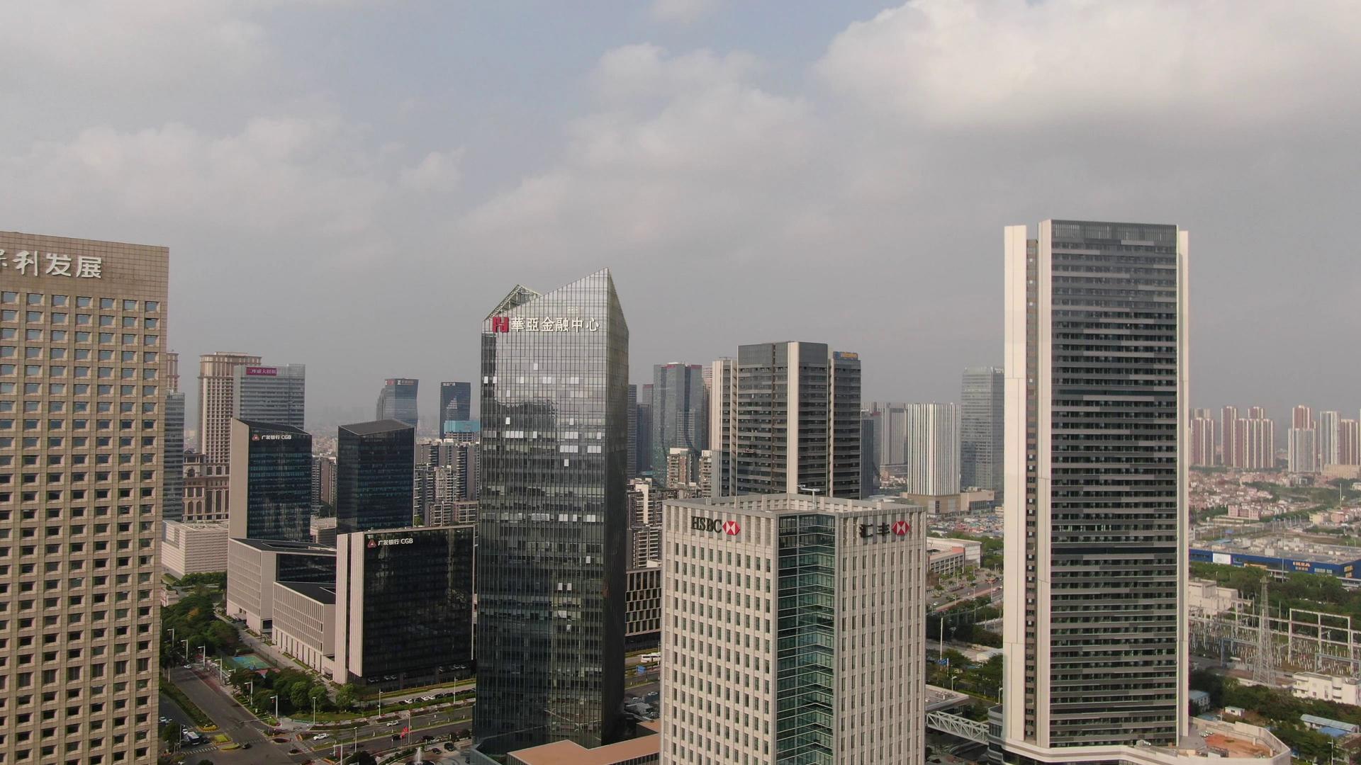 航拍广东佛山城市金融中心商务建筑视频的预览图