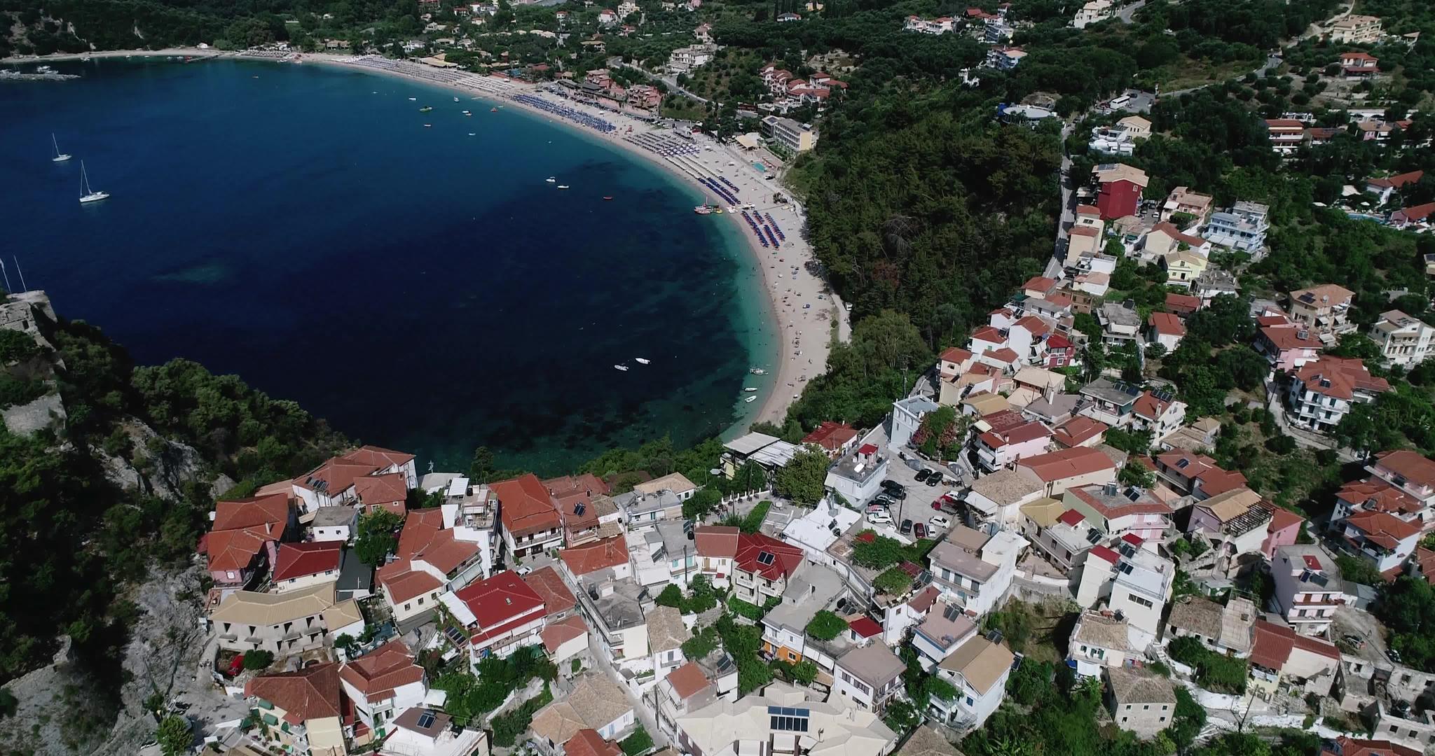 帕加空中风景的沿海城市视频的预览图