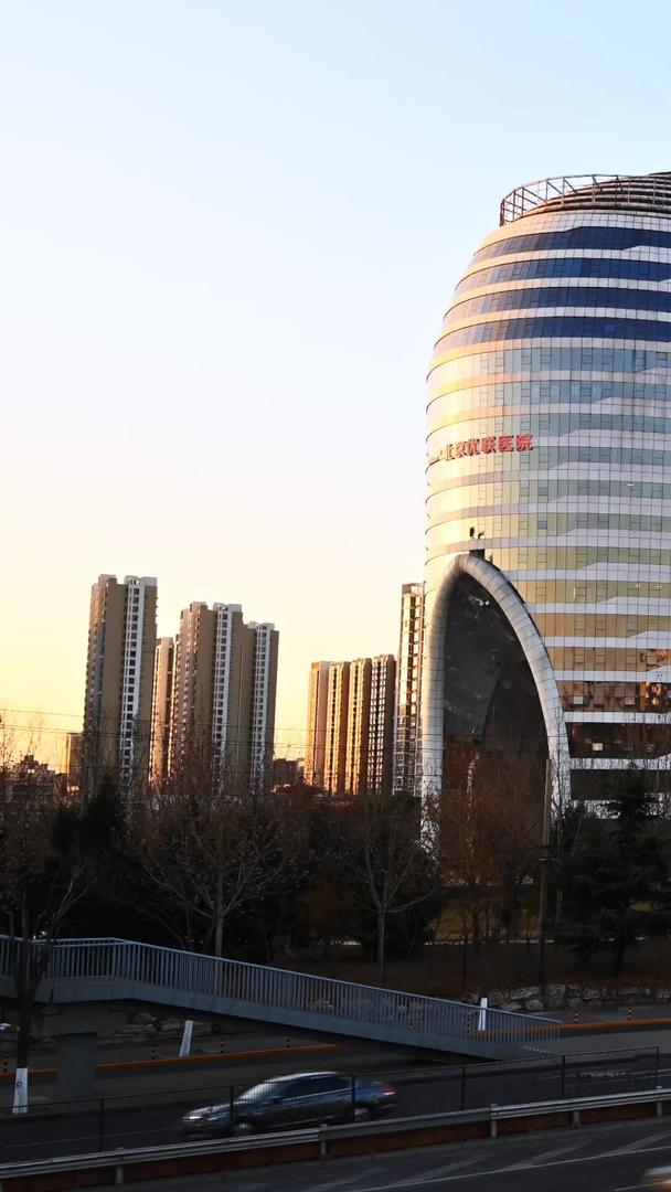 延迟北京林达海渔广场交通轨道视频的预览图