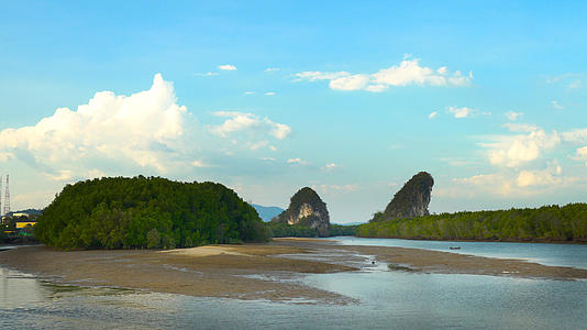 泰国甲米山林蓝天白云河流延时4K视频的预览图
