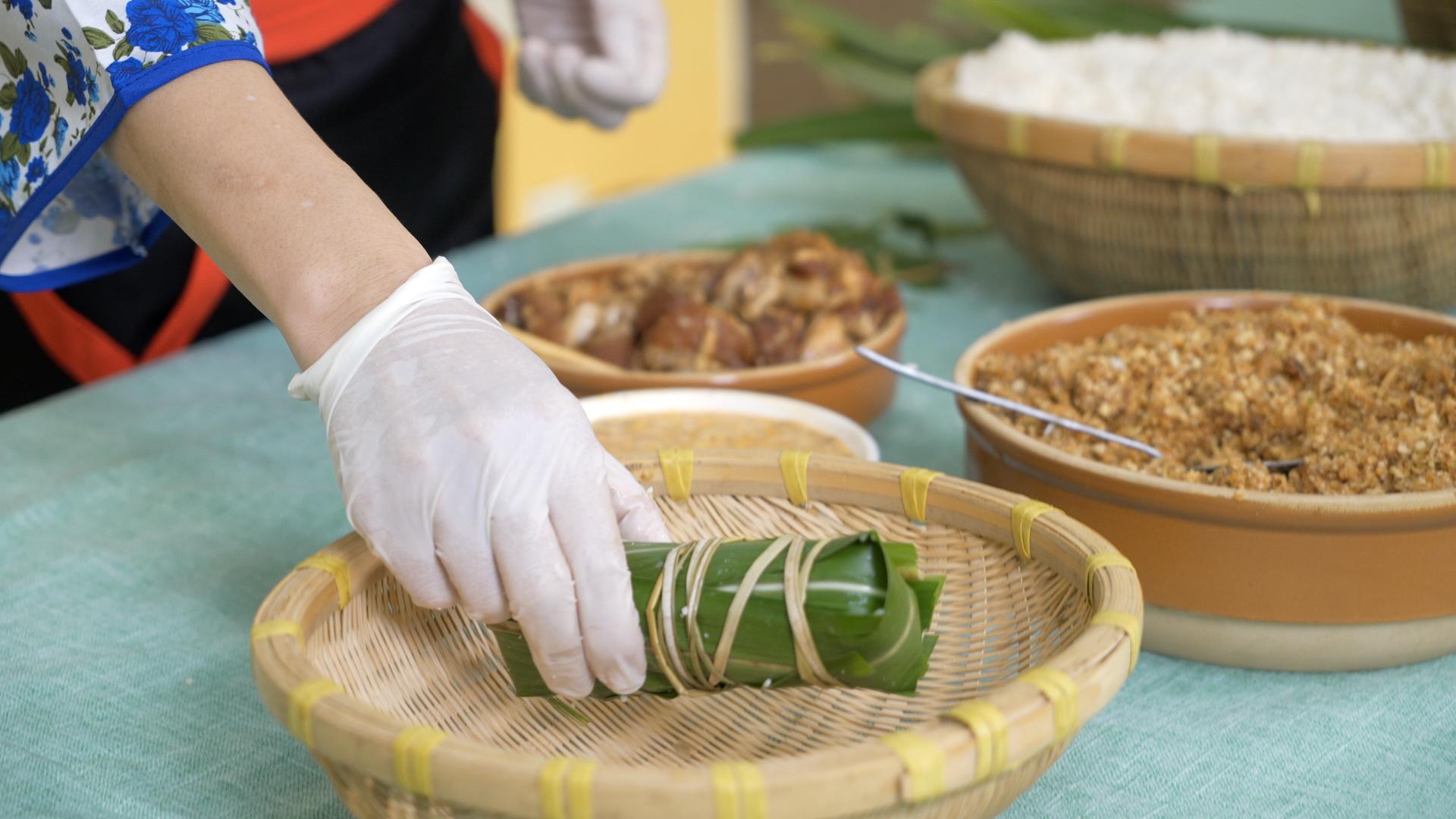 端午节包粽子制作粽子视频的预览图