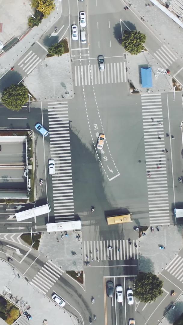 航拍城市风景立体交通枢纽地下通道城市建设材料视频的预览图