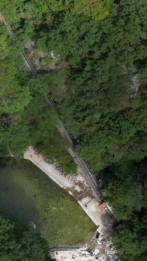 河南尧山风景区航拍5A九曲瀑布视频视频的预览图