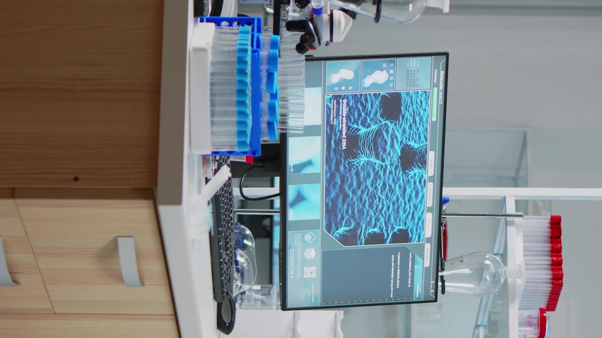 带有现代设备的垂直视频空科学实验室内置设备单元千瓦【垂直版】【垂直版】视频的预览图
