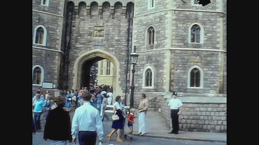 1974年英国埃顿大学大楼视频的预览图