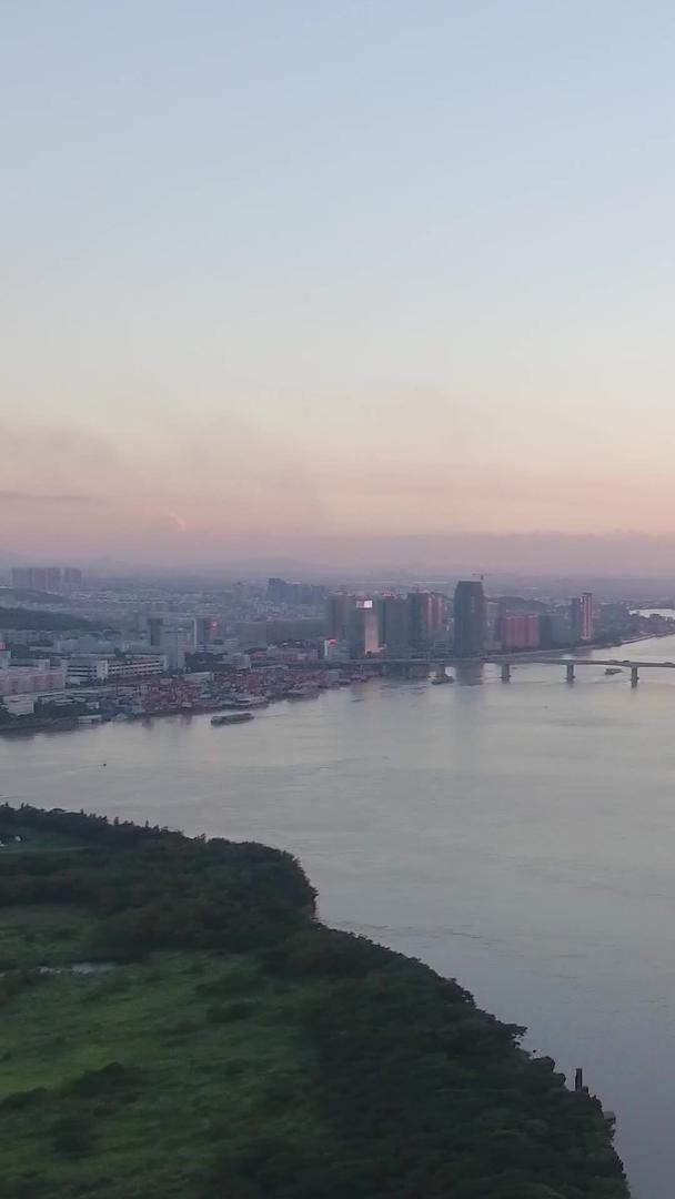 新城区夕阳下航拍视频的预览图