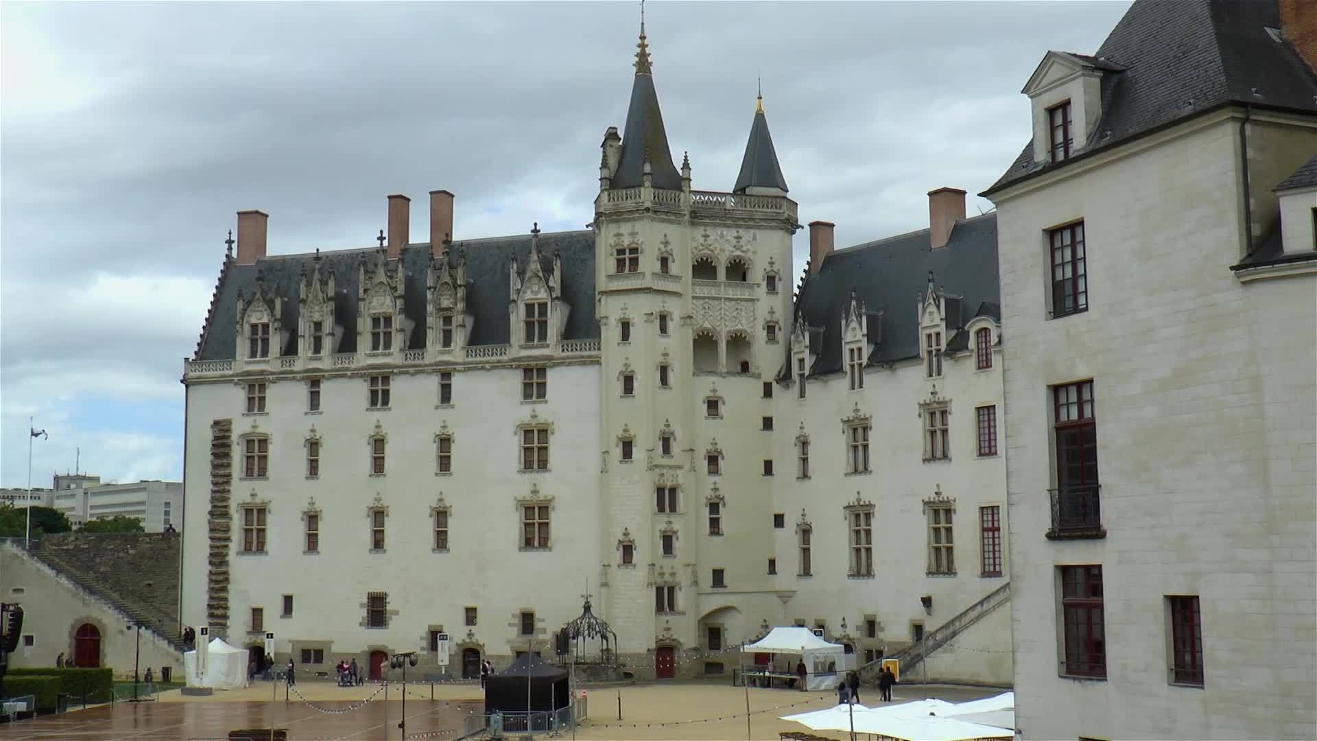 布列塔尼公爵城堡视频的预览图