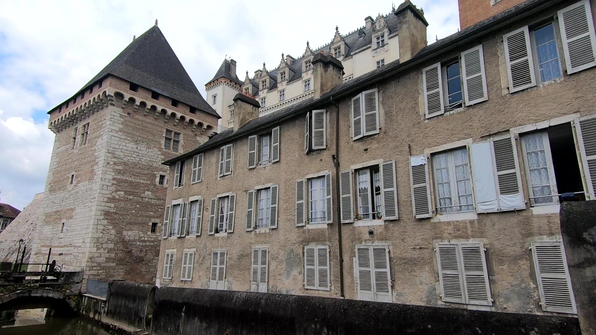 法国西城的古城堡视频的预览图