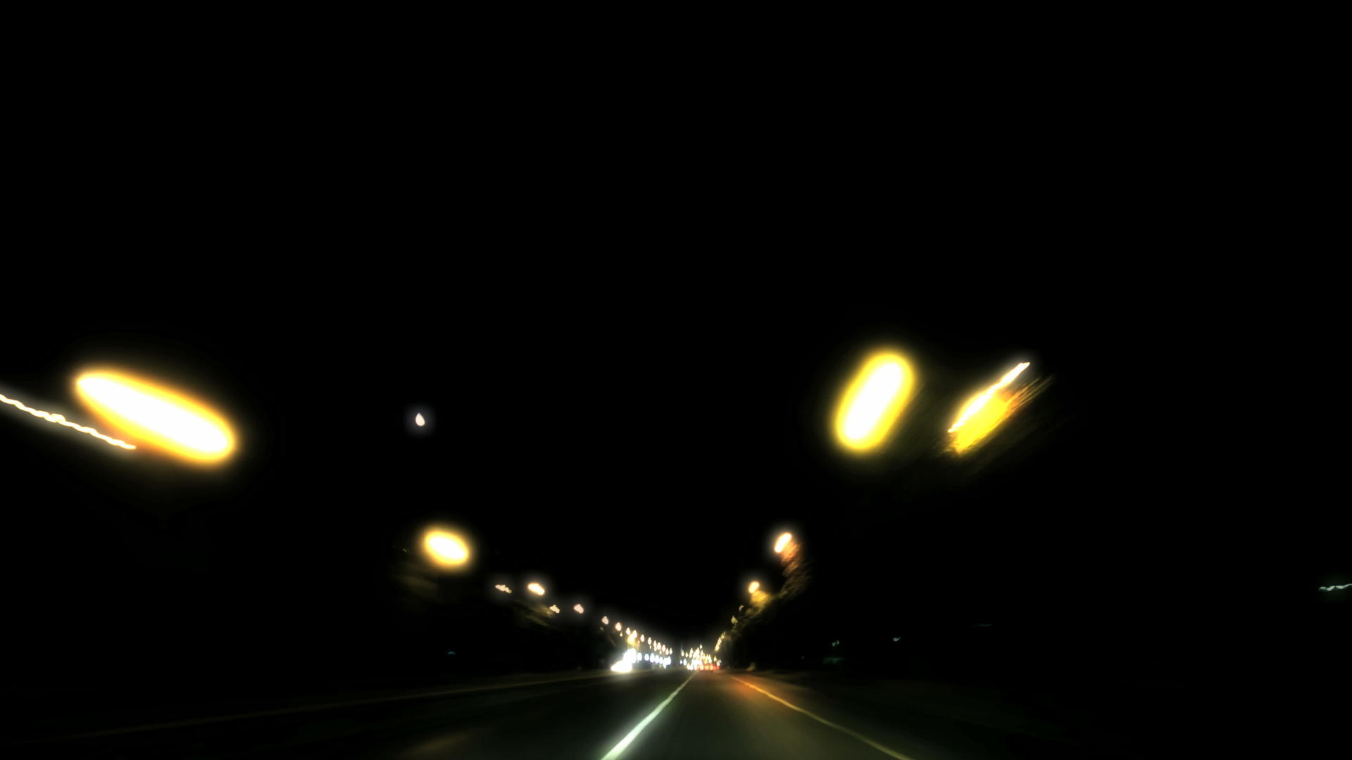 城市夜间交通灯视频的预览图