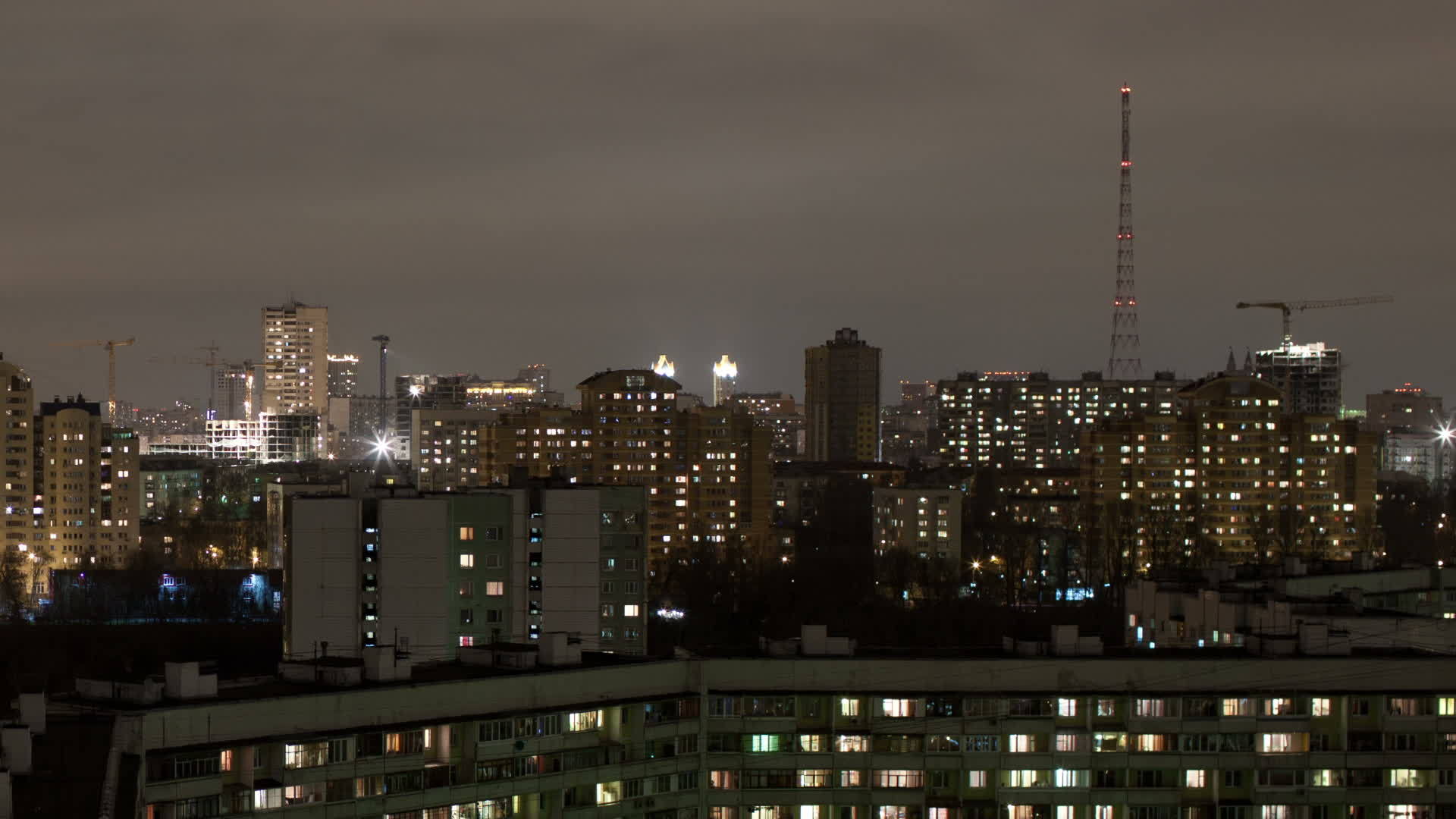 工业城市过夜视频的预览图
