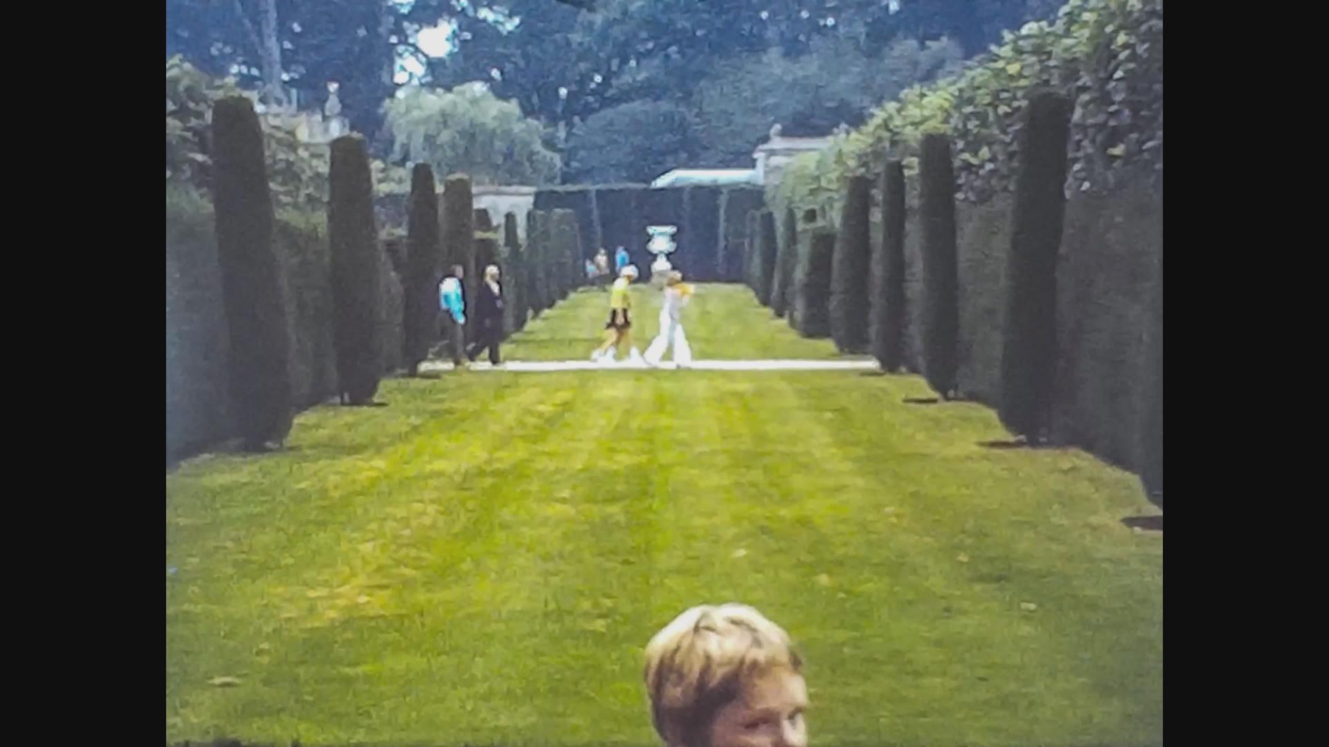 1966年联合王国公共花园视频的预览图