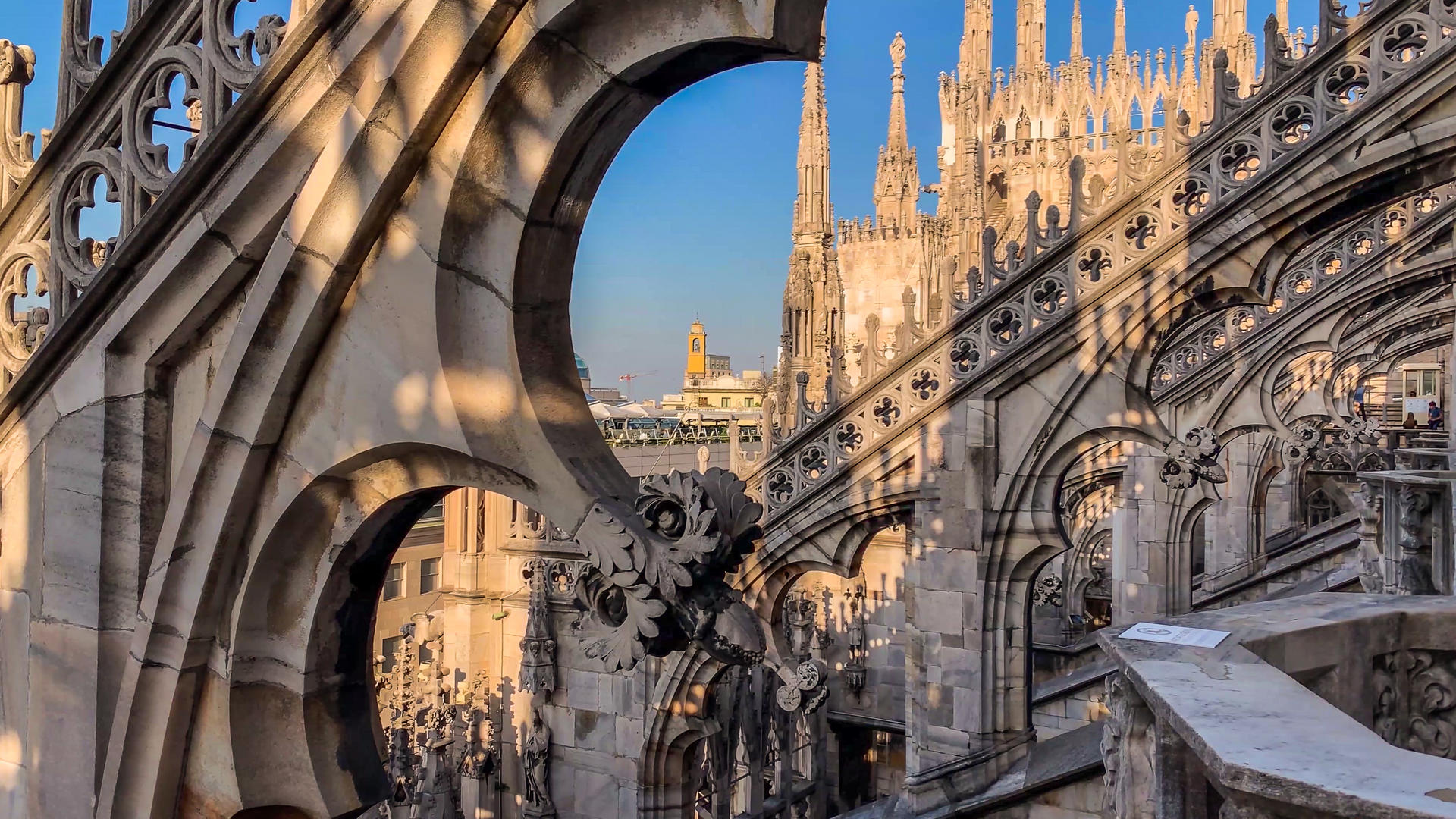 意大利米兰大教堂穹顶实拍视频视频的预览图