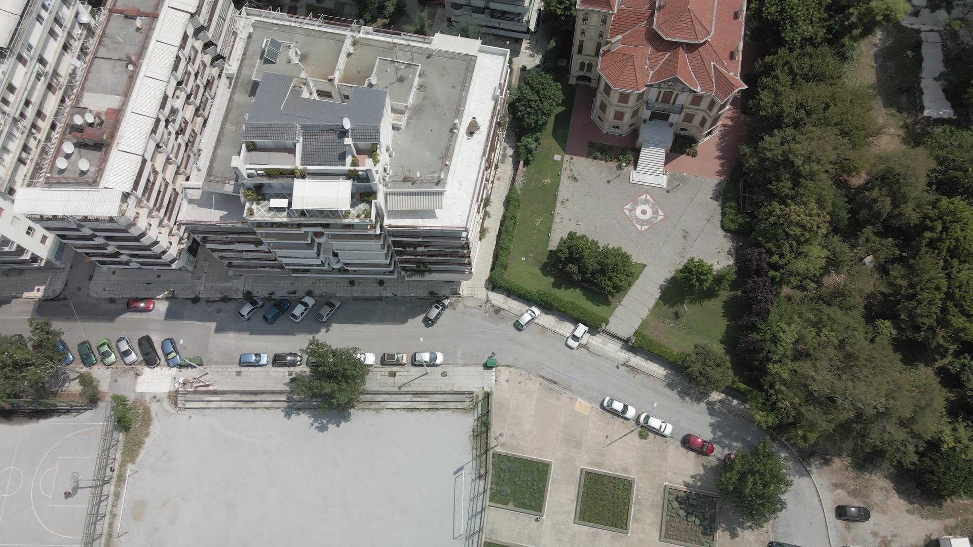 亚历利普西区顶部空中无人机景观视频的预览图