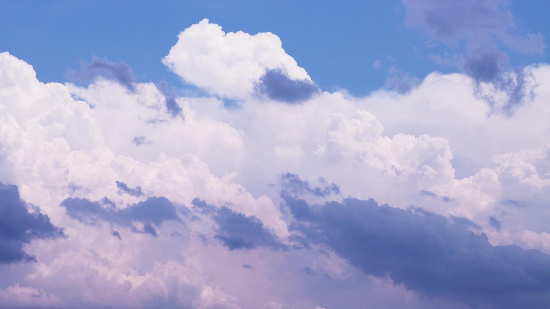夏天4K蓝天白云实拍视频的预览图
