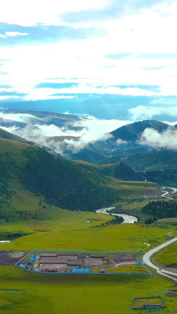 西藏317国道航拍材料视频的预览图