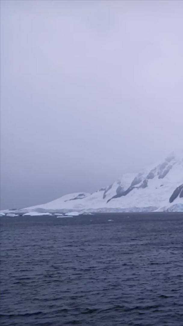 登陆南极破冰船视频的预览图