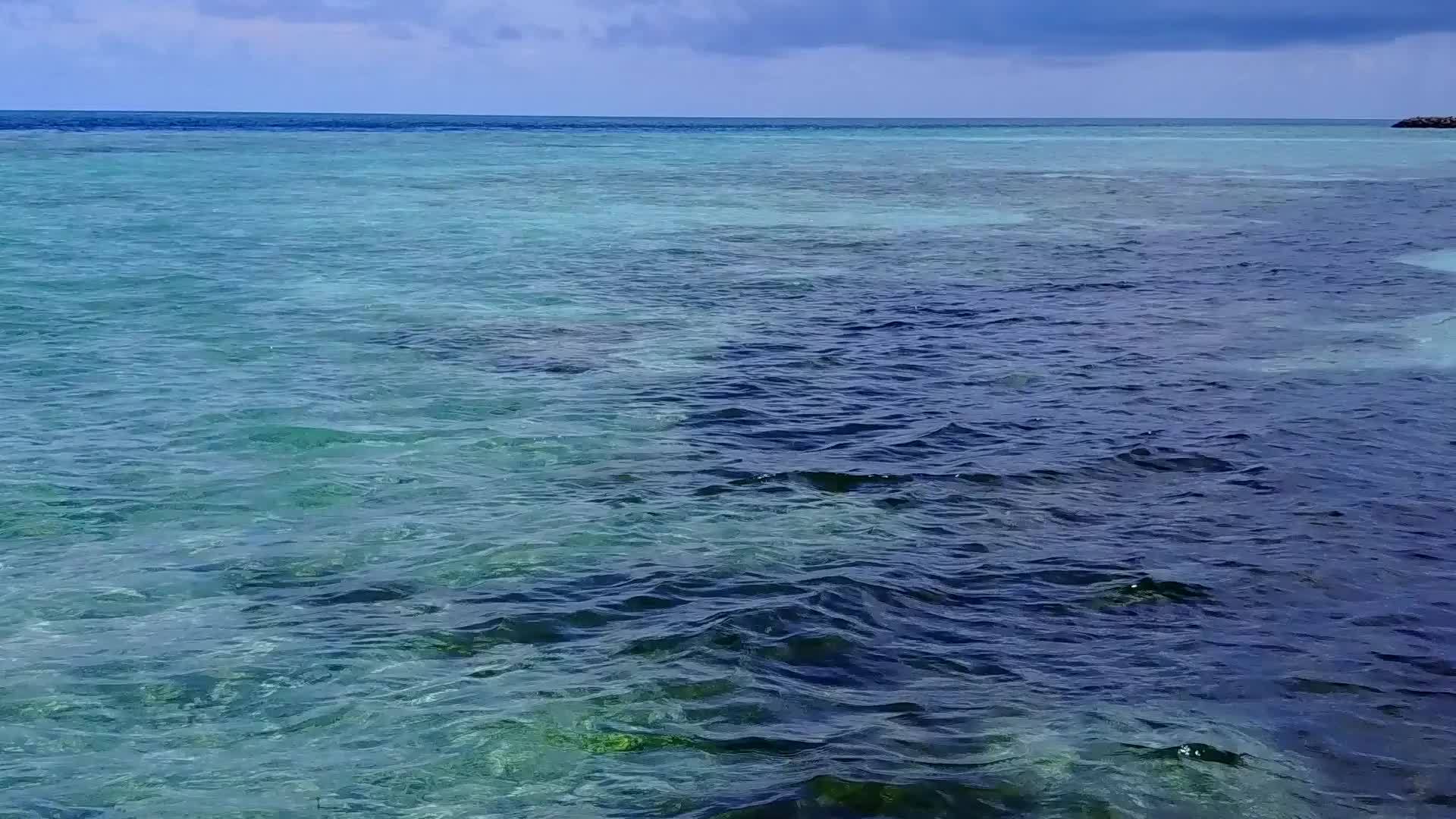 休闲度假海滩视频的预览图