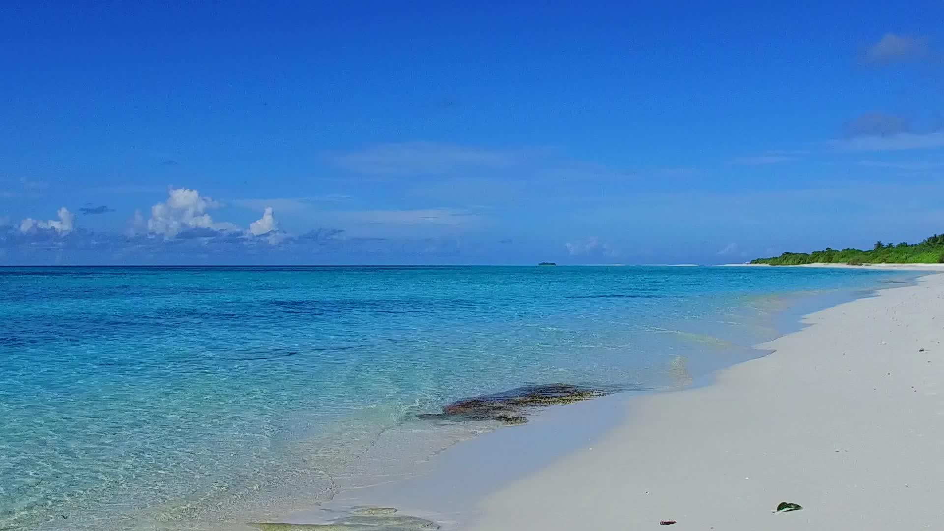 复制田园诗般的岛屿海滩之旅视频的预览图
