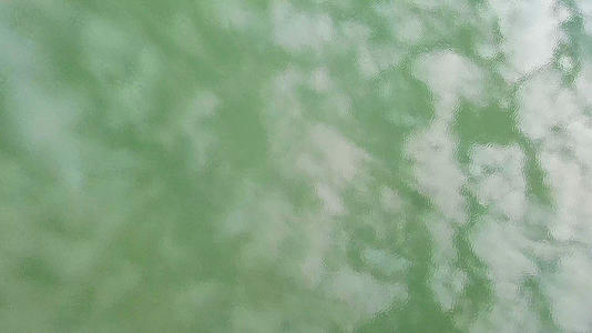 湖水波光粼粼视频的预览图