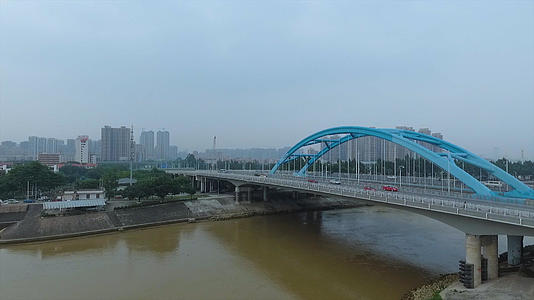 佛山佛陈大桥4K航拍视频的预览图