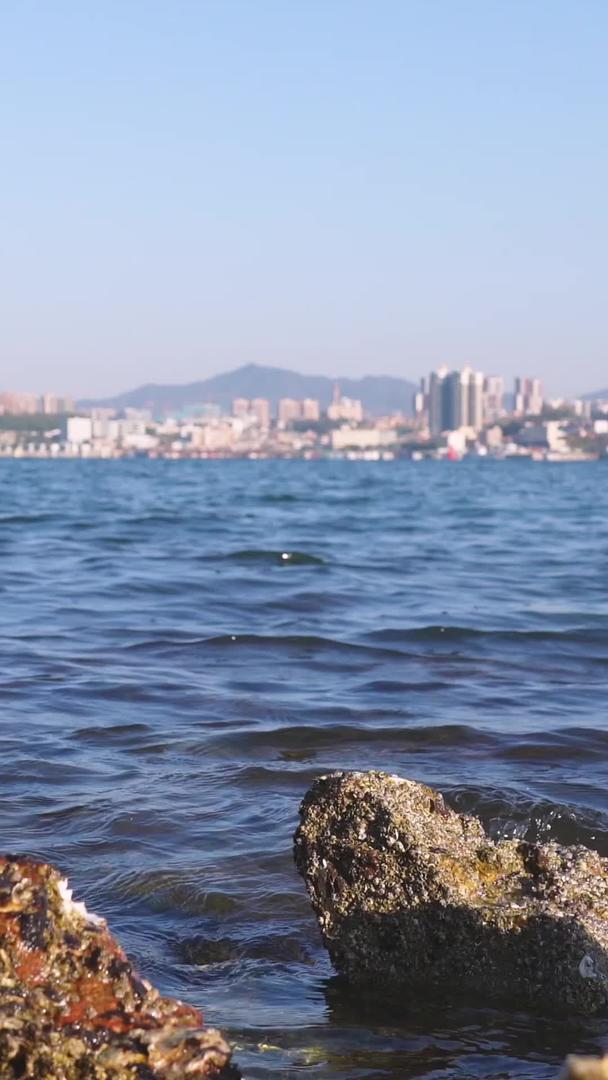 城市海边蓝海自然风光素材视频的预览图