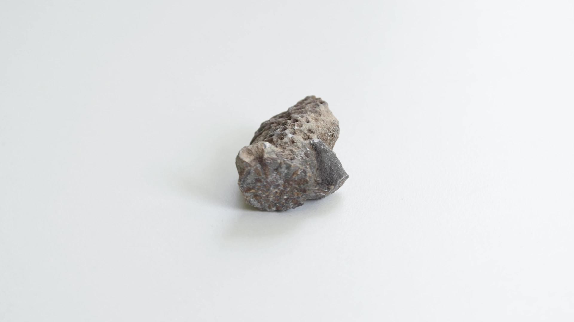 石头视频的预览图