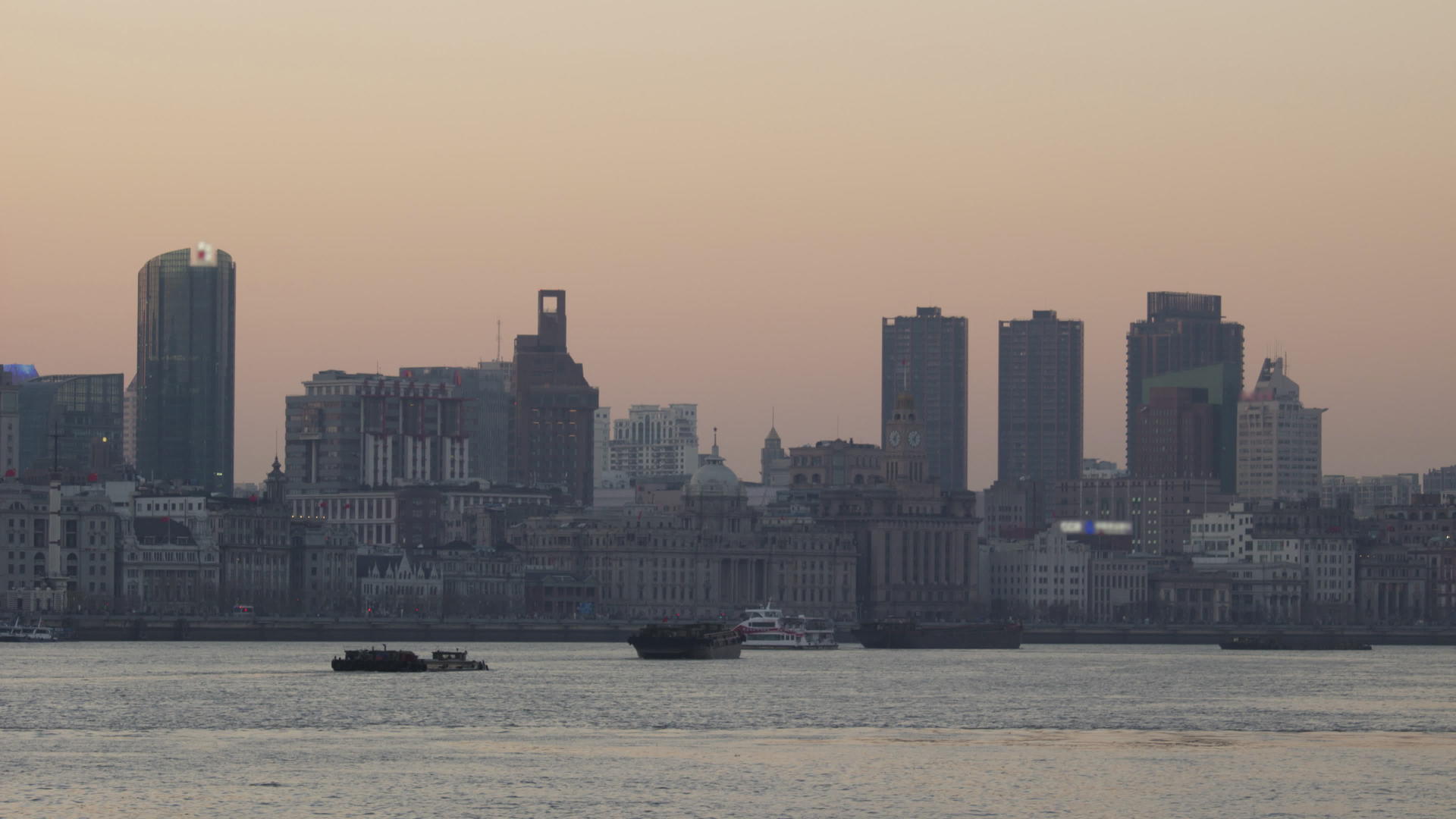 上海河和广浦河两岸的邦德海岸日落时间倒塌视频的预览图