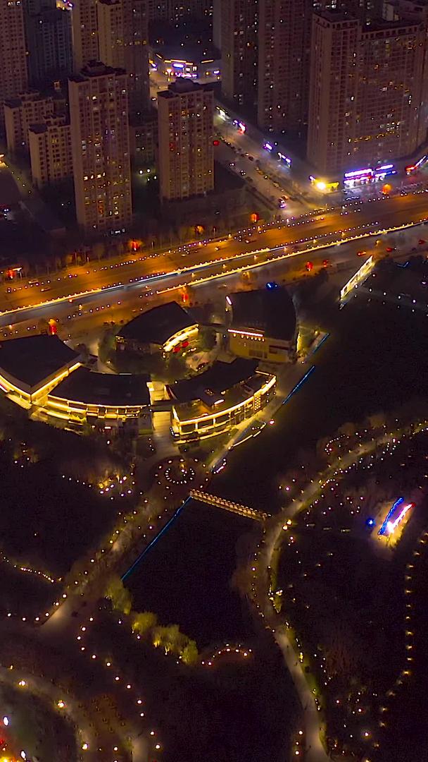 城市夜景交通航拍视频的预览图